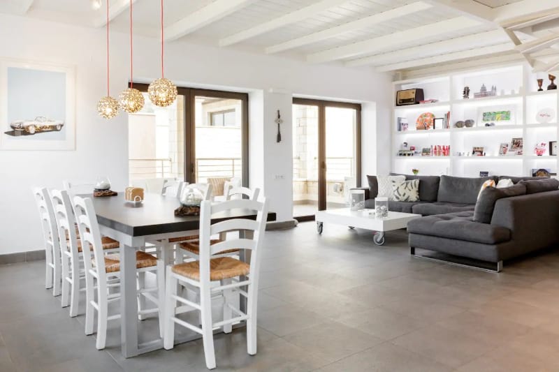 Contemporary Apartment with Sea View Roof Terrace
