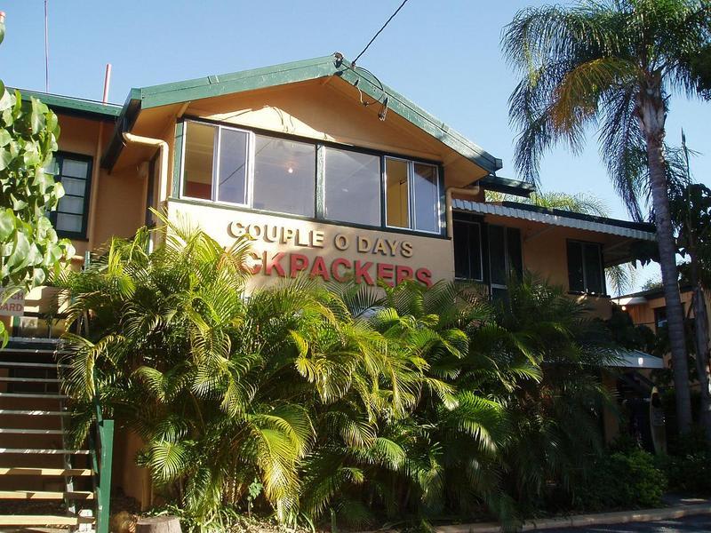 Couple O' Days Backpackers best hostels in Surfers Paradise