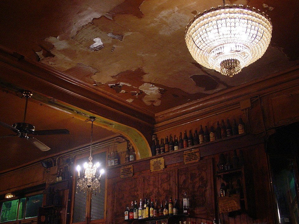 Get smashed at Bar Marsella the oldest bar in Barcelona