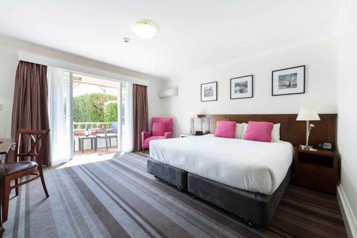 Mercure Canberra