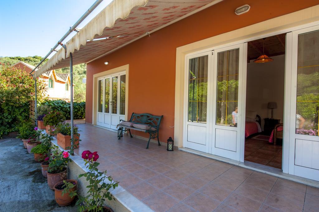 Pieros Studios Lisipios best hostels in Corfu