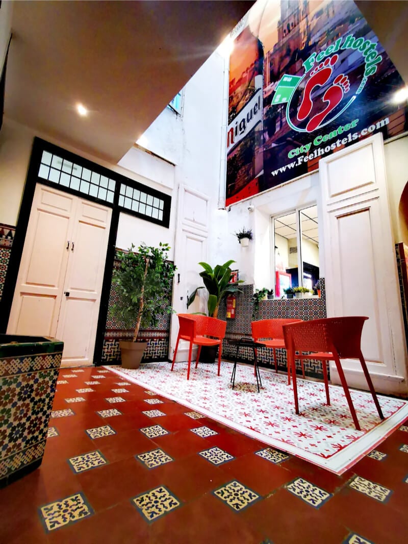 feel hostels city center