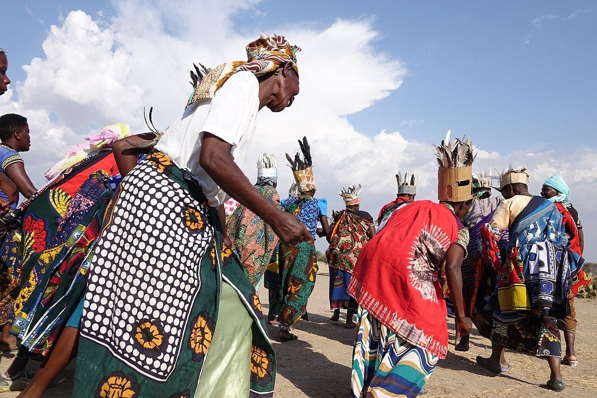 women dancing in tanzania