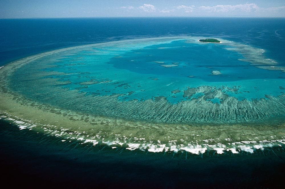 great barrier reef backpacking cairns