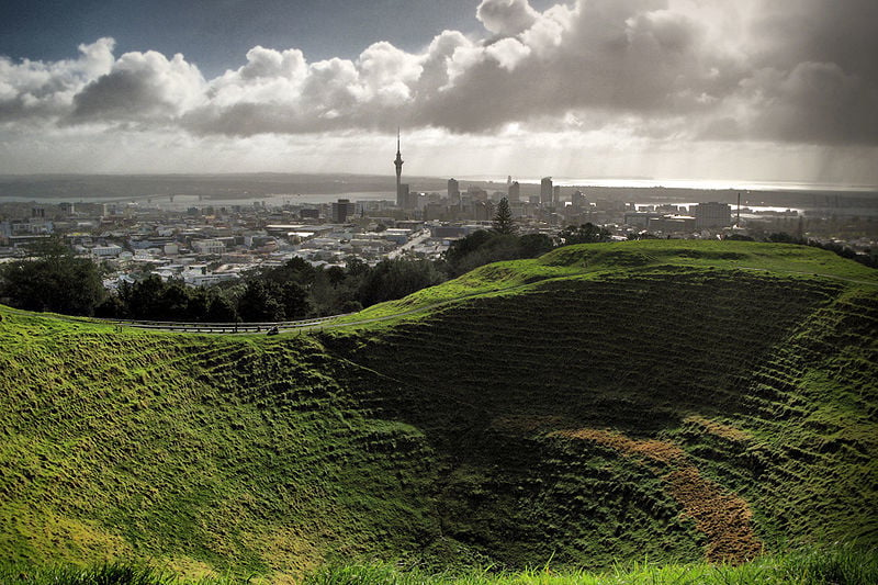 backpacking auckland