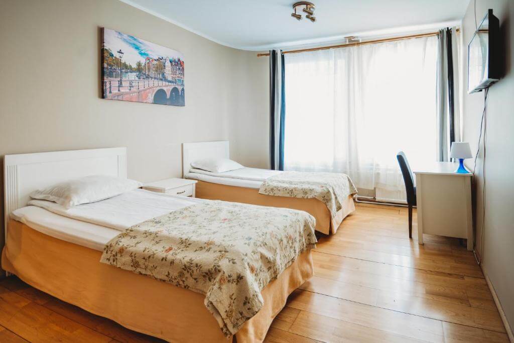 Economy Hotel 