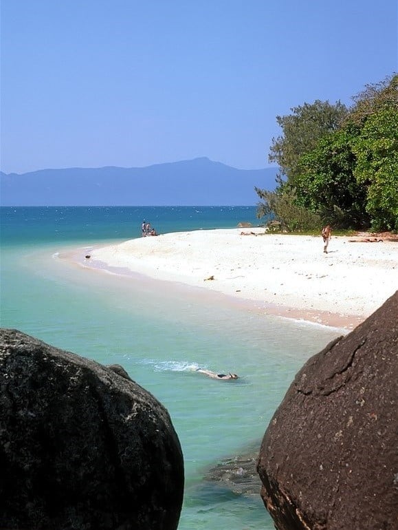 backpacking fitzroy island near cairns