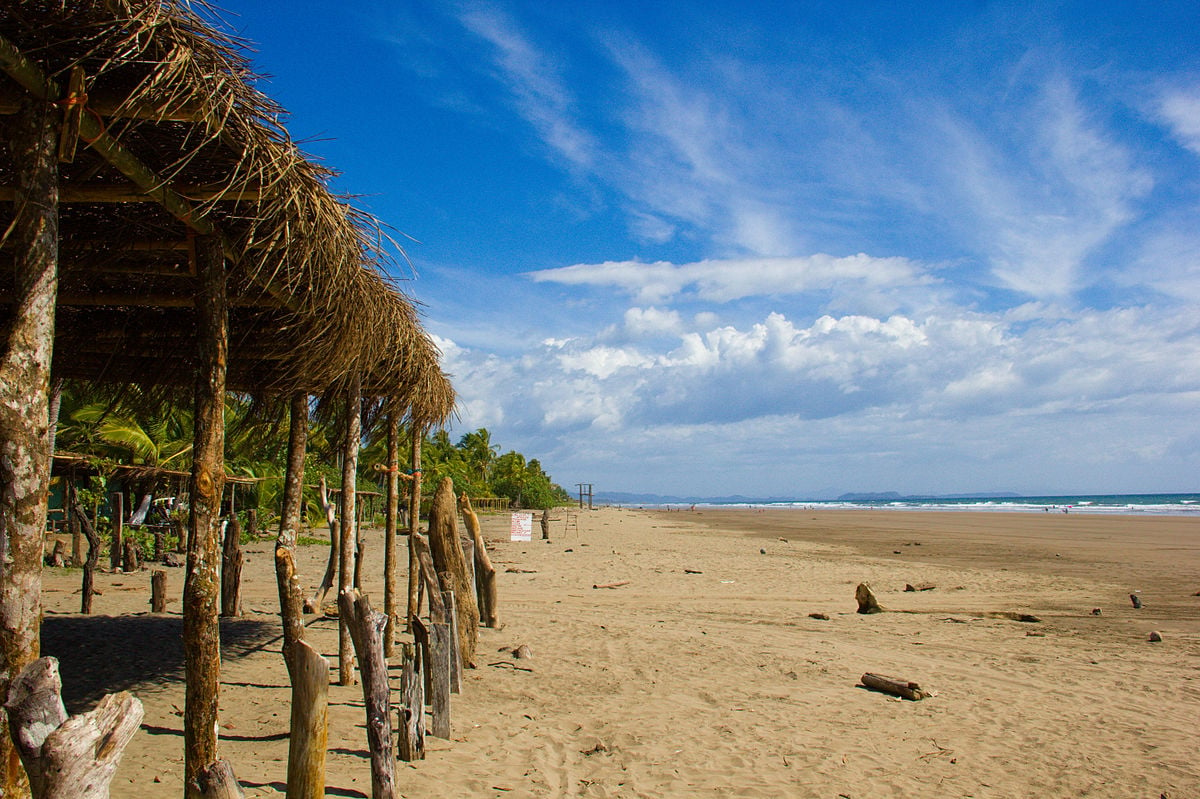 las lajas beach hut panama