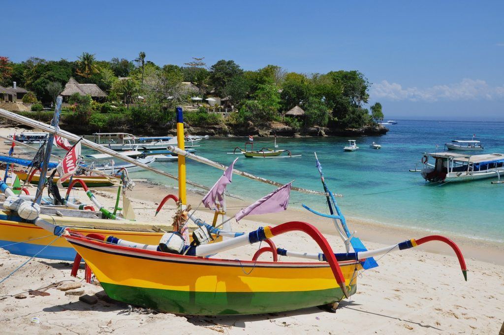 beach in bali with boats