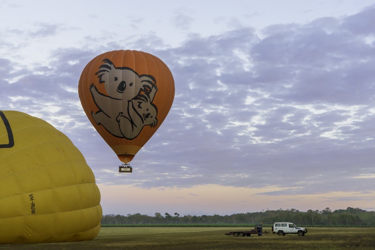 backpacking cairns hot air balloons