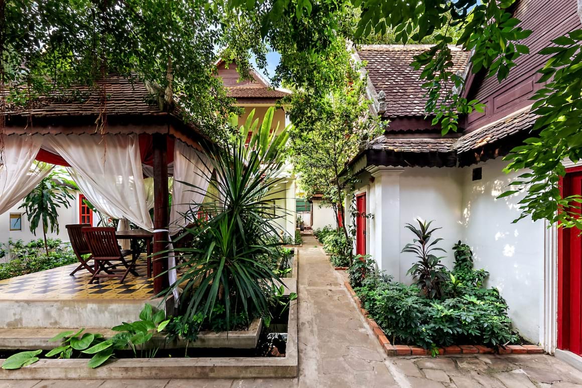 cozy villa room siem reap