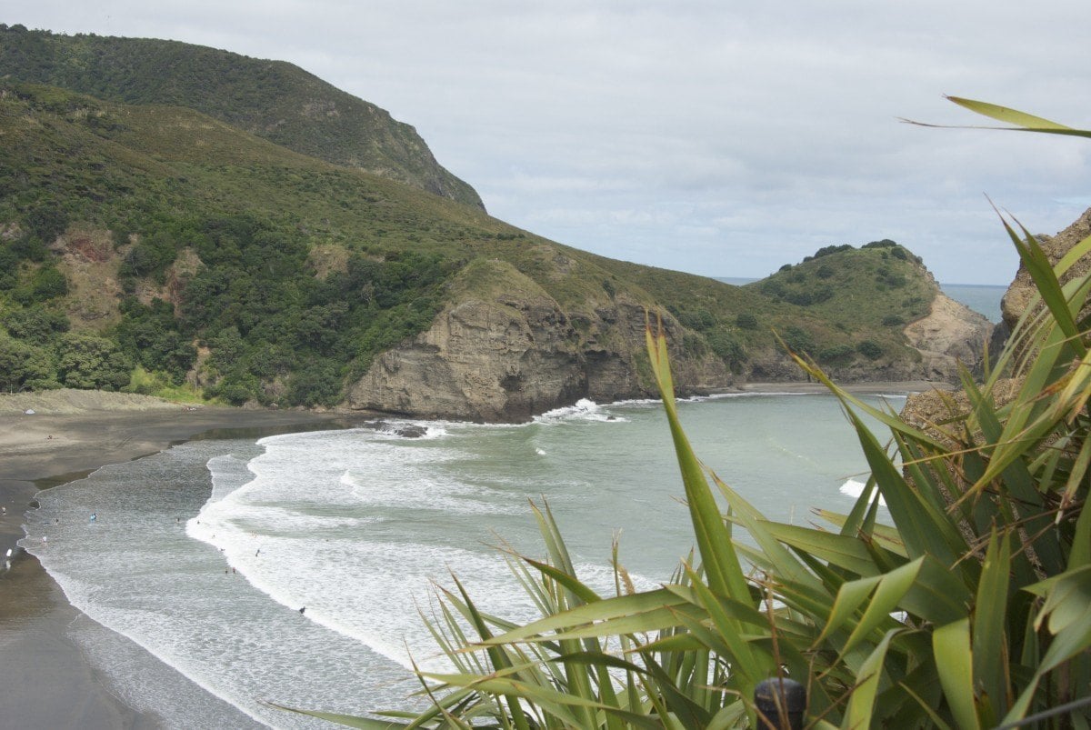 backpacking auckland