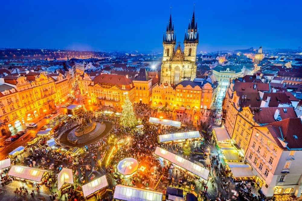 shutterstock-czech-christmasmarket