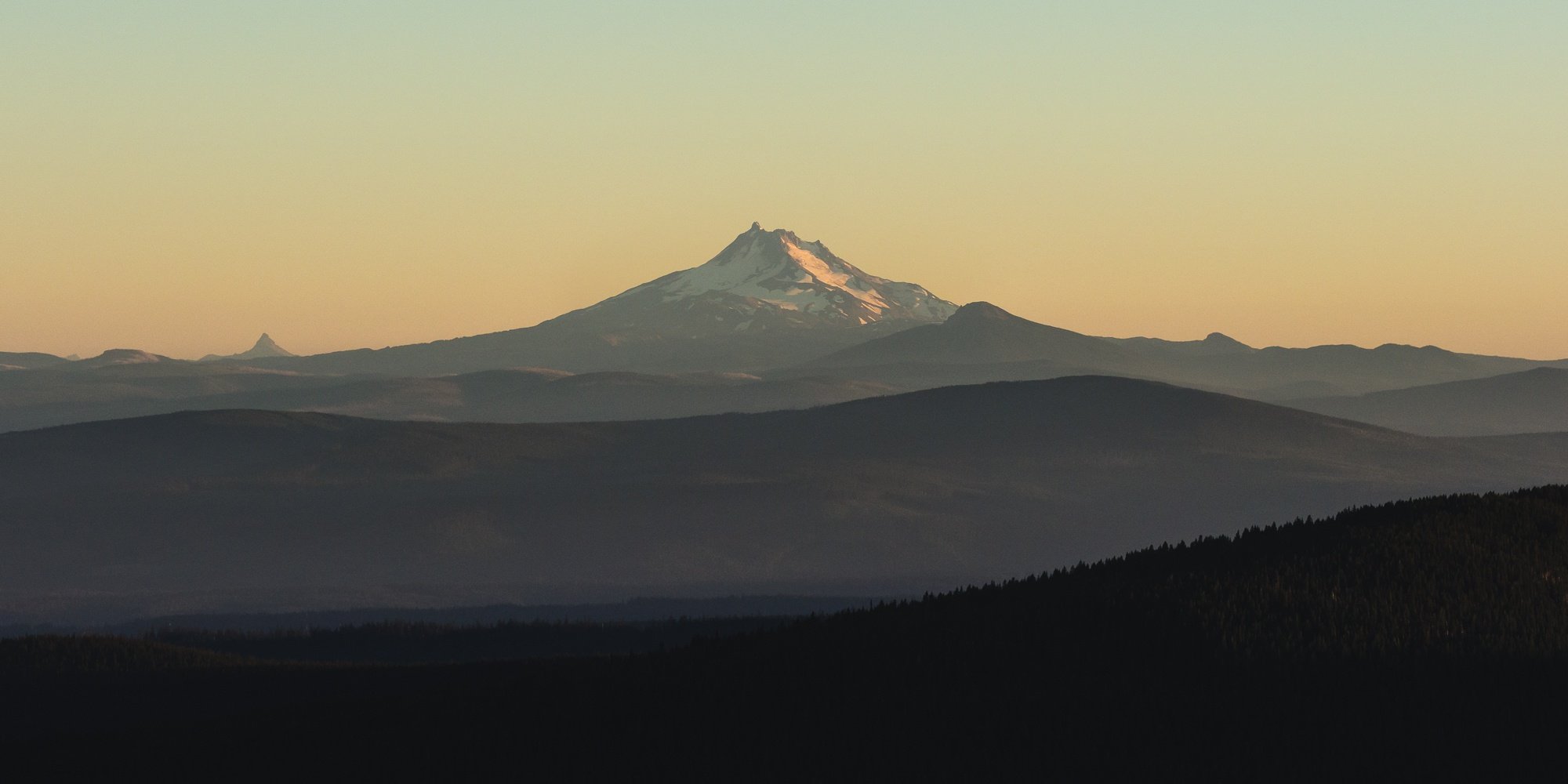 mt jefferson eastern oregon as seen from lookout mountain roaming ralph