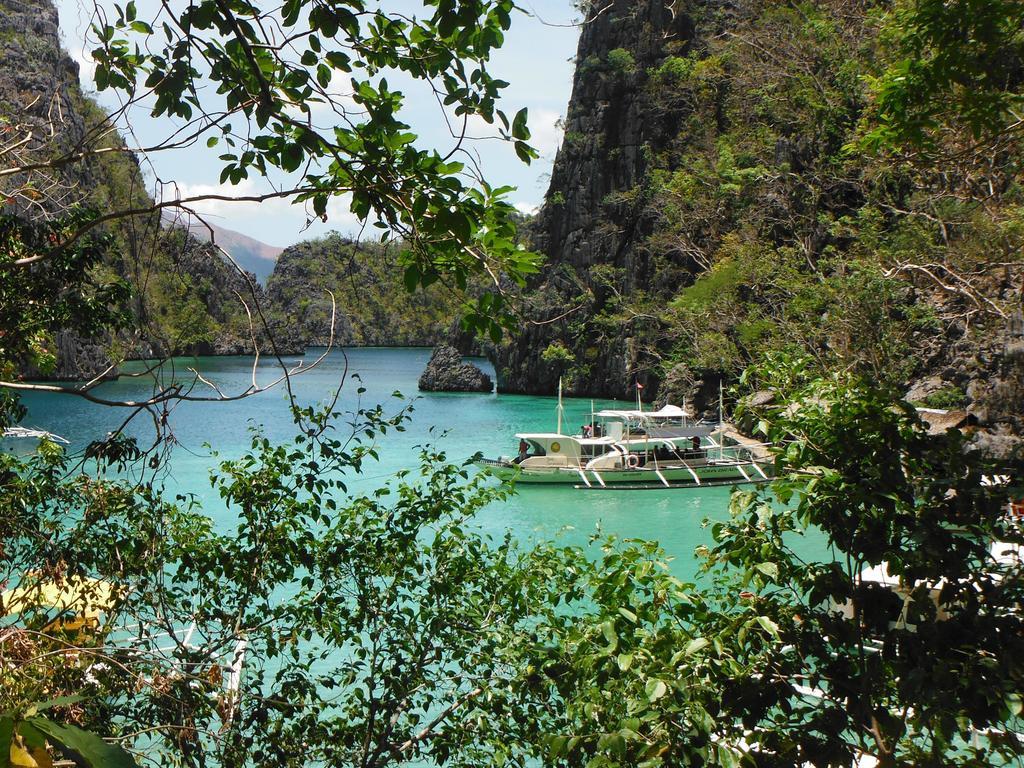 RB Transient House best hostels in Coron