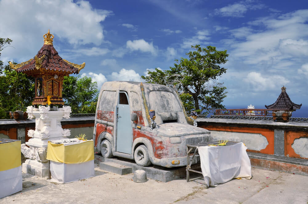 Visit a vehicle venerating temple