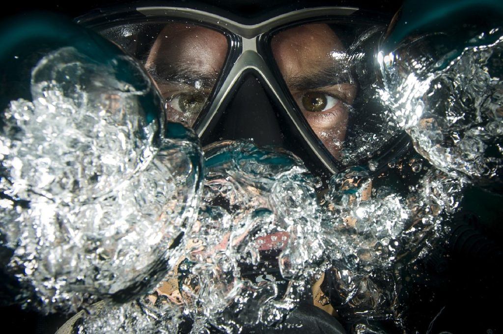 divers mask bubble macro photography