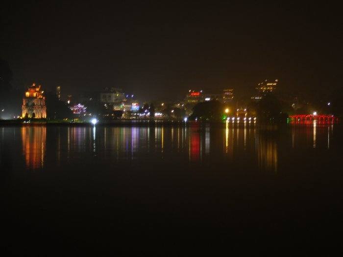 Hoan Kiem Lake night