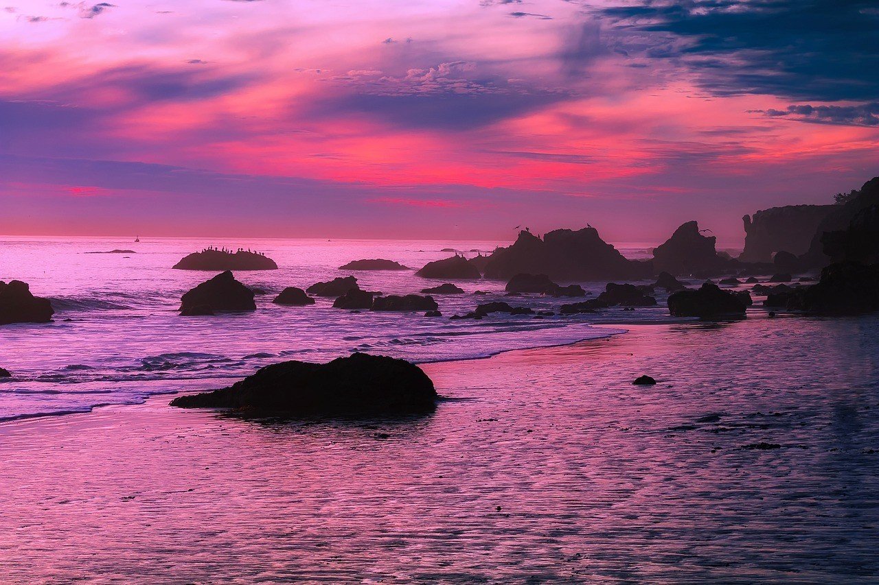 malibu pink sunset on ocean