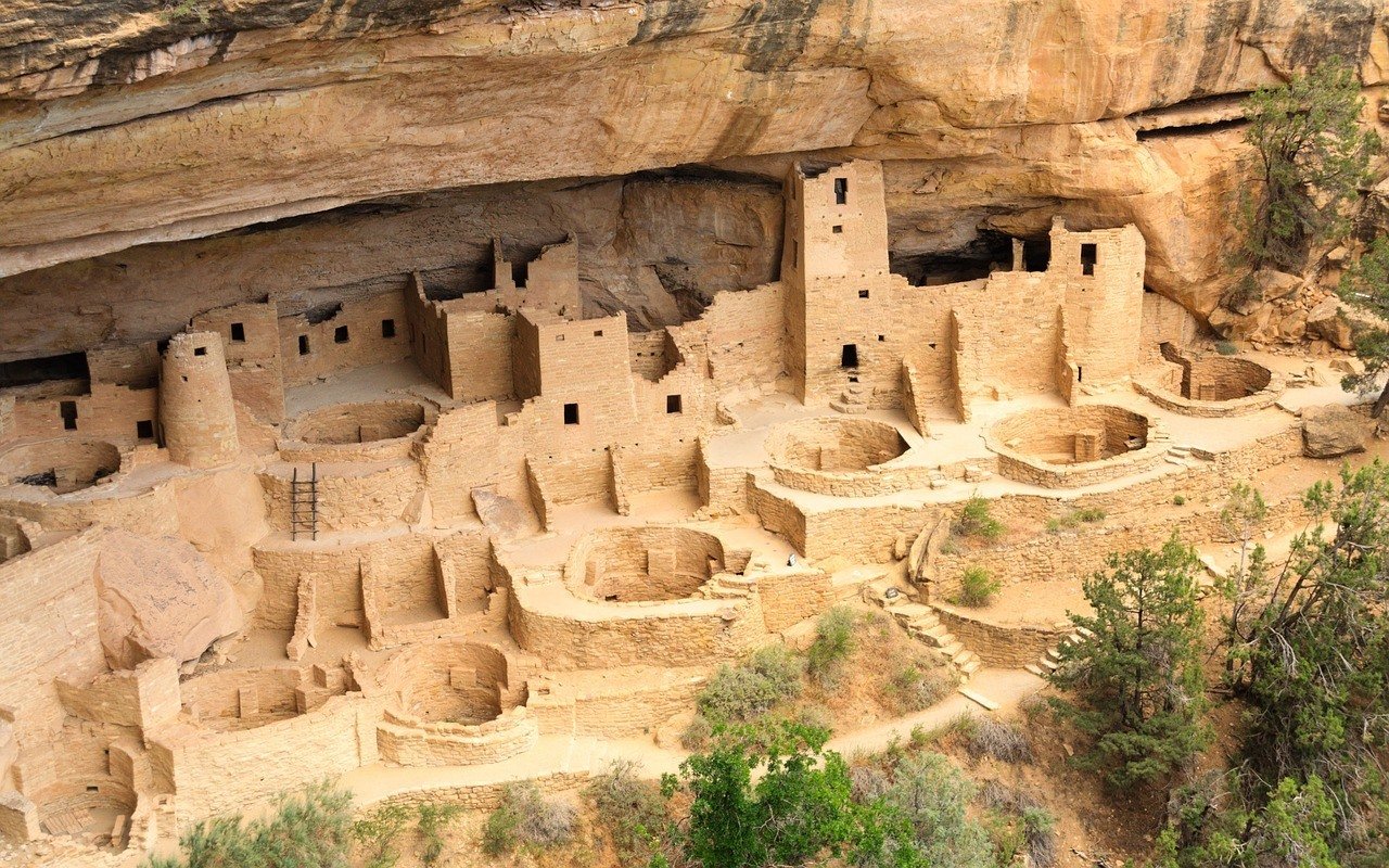 mesa verde cliff palace archeological site