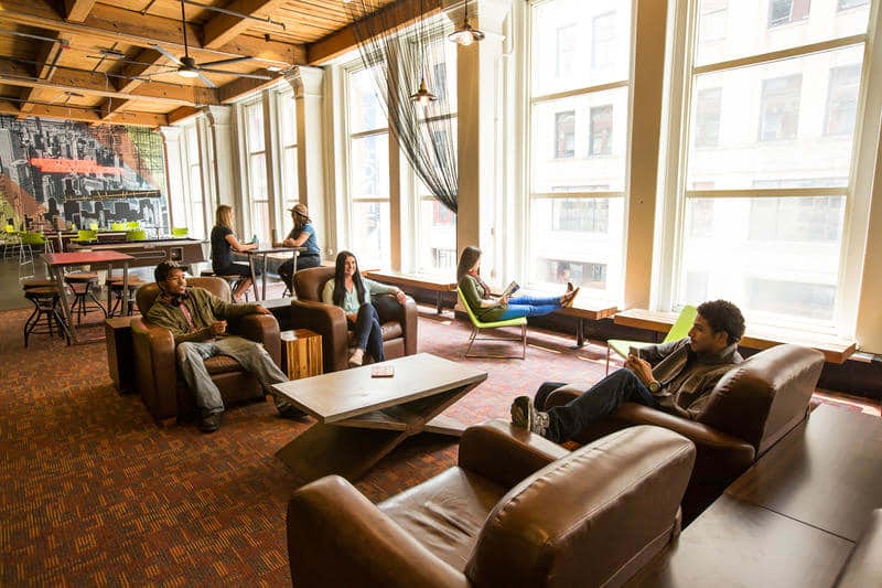Common area at HI Chicago hostel