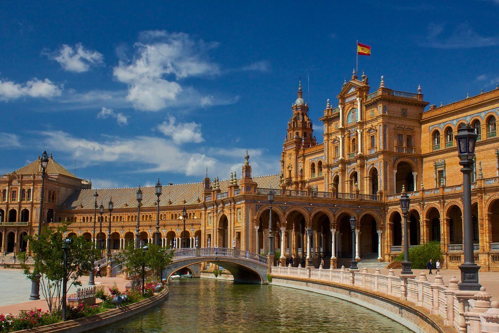 Los Remedios Neighborhood, Seville