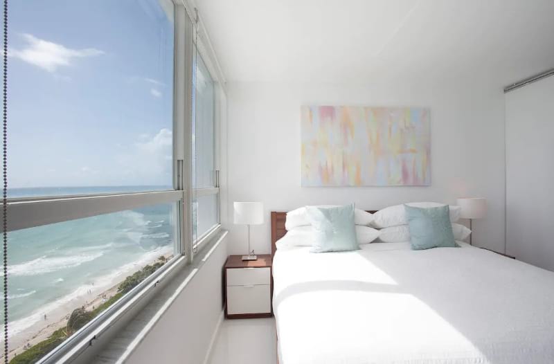 Oceanfront one bedroom and bathroom apartment