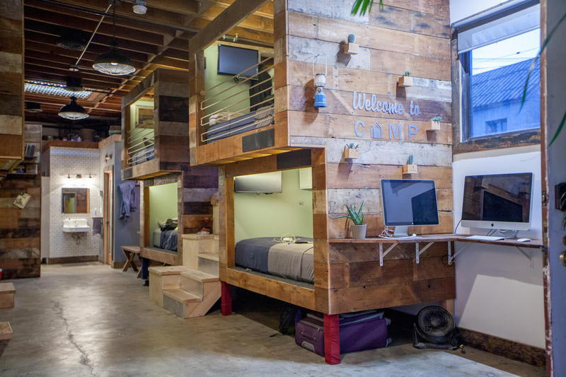 Podshare best hostels in Hollywood