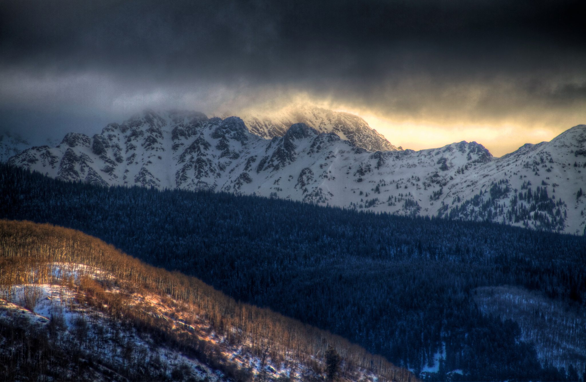 gore range dramatic light best colorado hikes