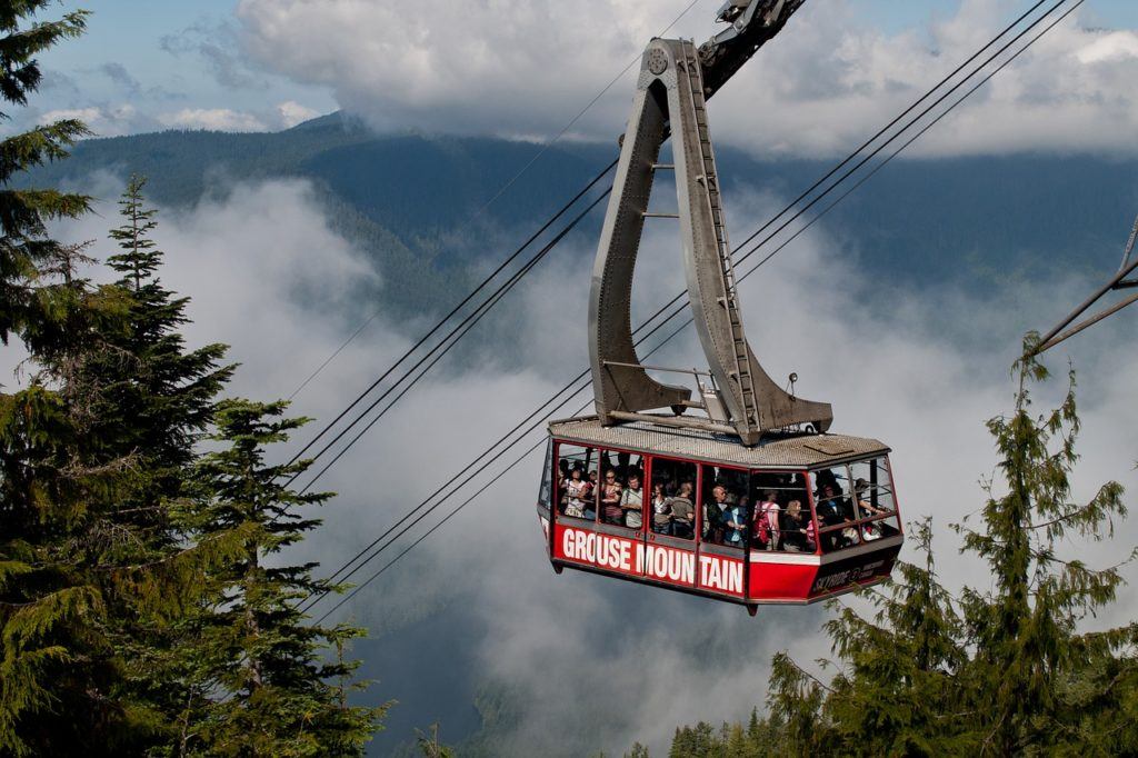 grouse mountain gondola vancouver