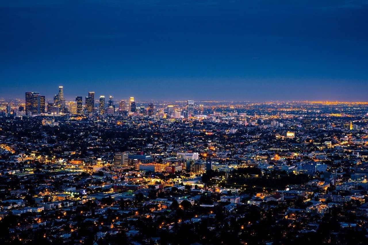 los angeles at night road trip california