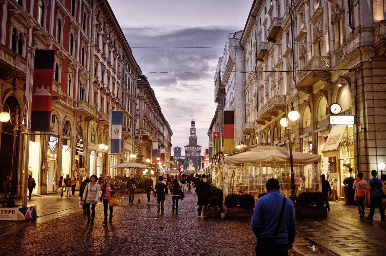 central milan travel guide