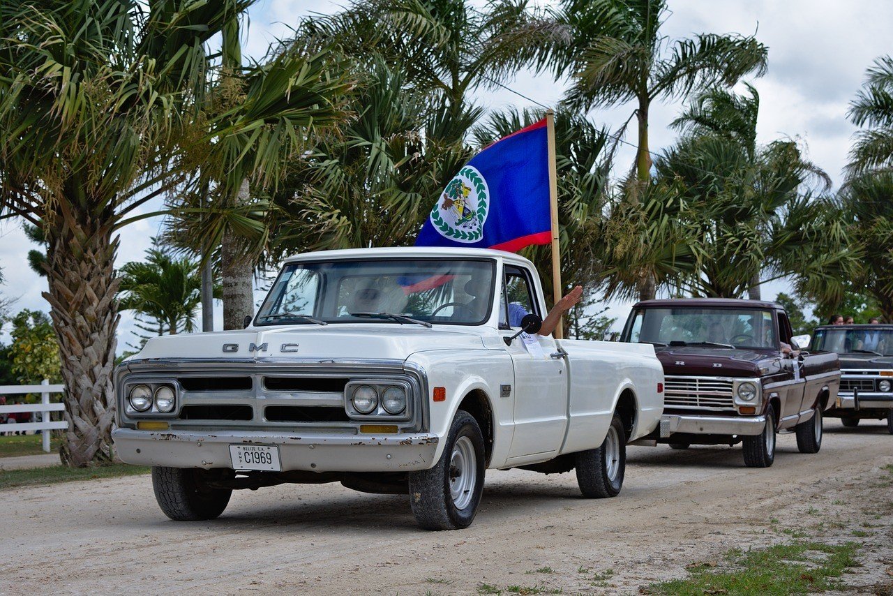 is it safe to drive in belize