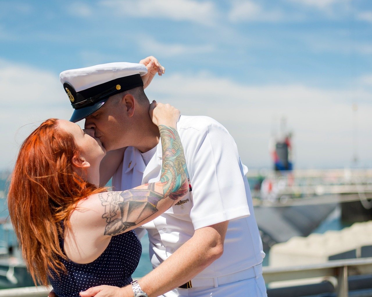 san diego people kissing reunion
