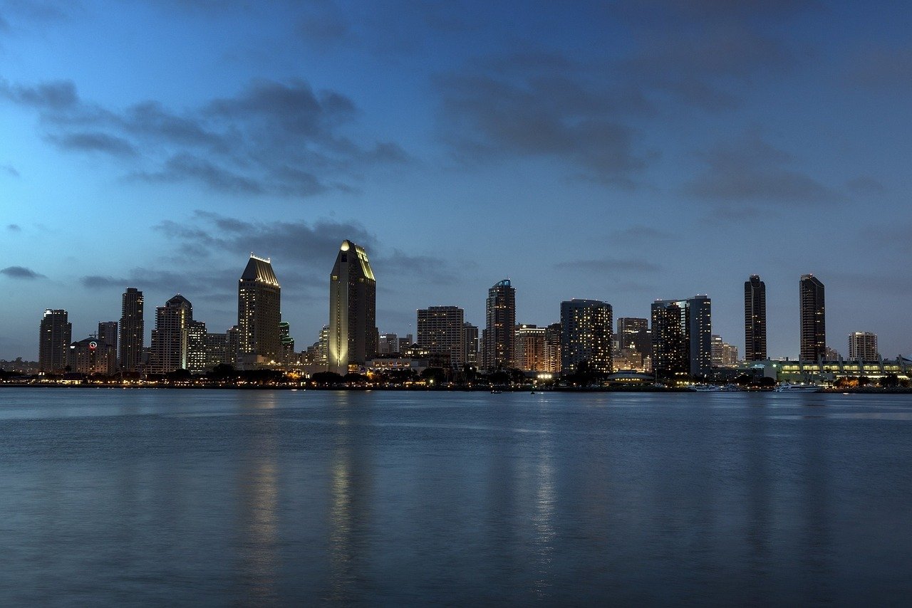 dusky skyline san diego travel guide