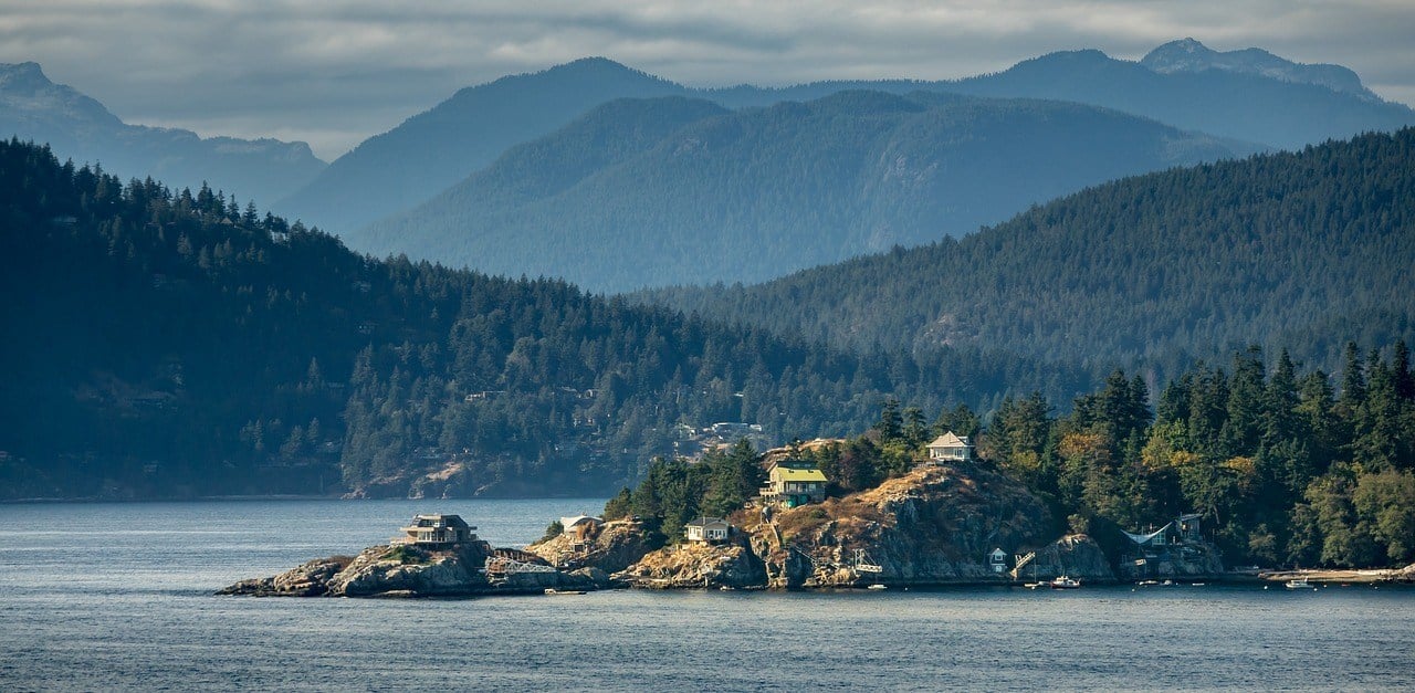 backpacking vancouver coast