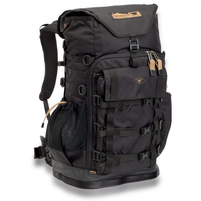 Mountainsmith TANUCK 40L Backpack in black