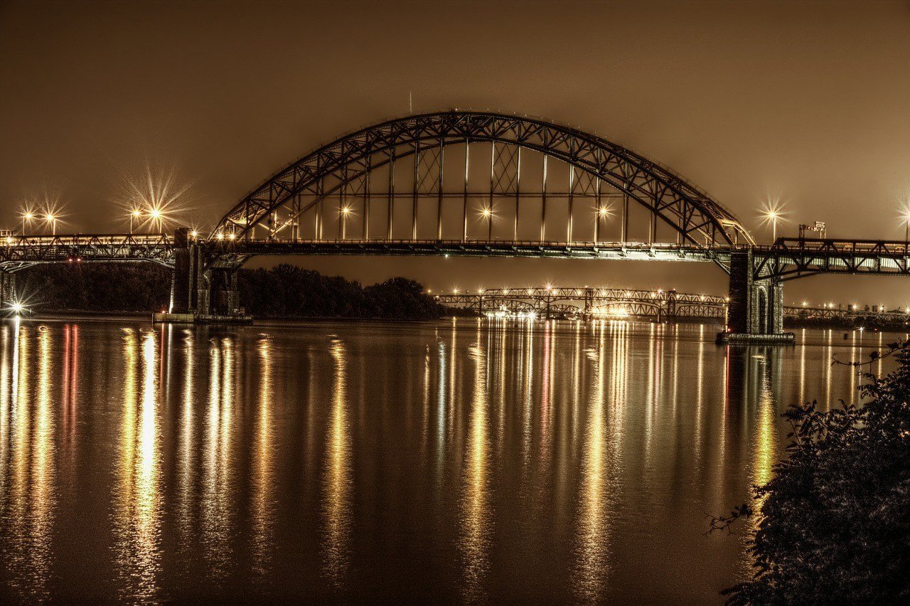 gritty bridge in philadelphia travel guide