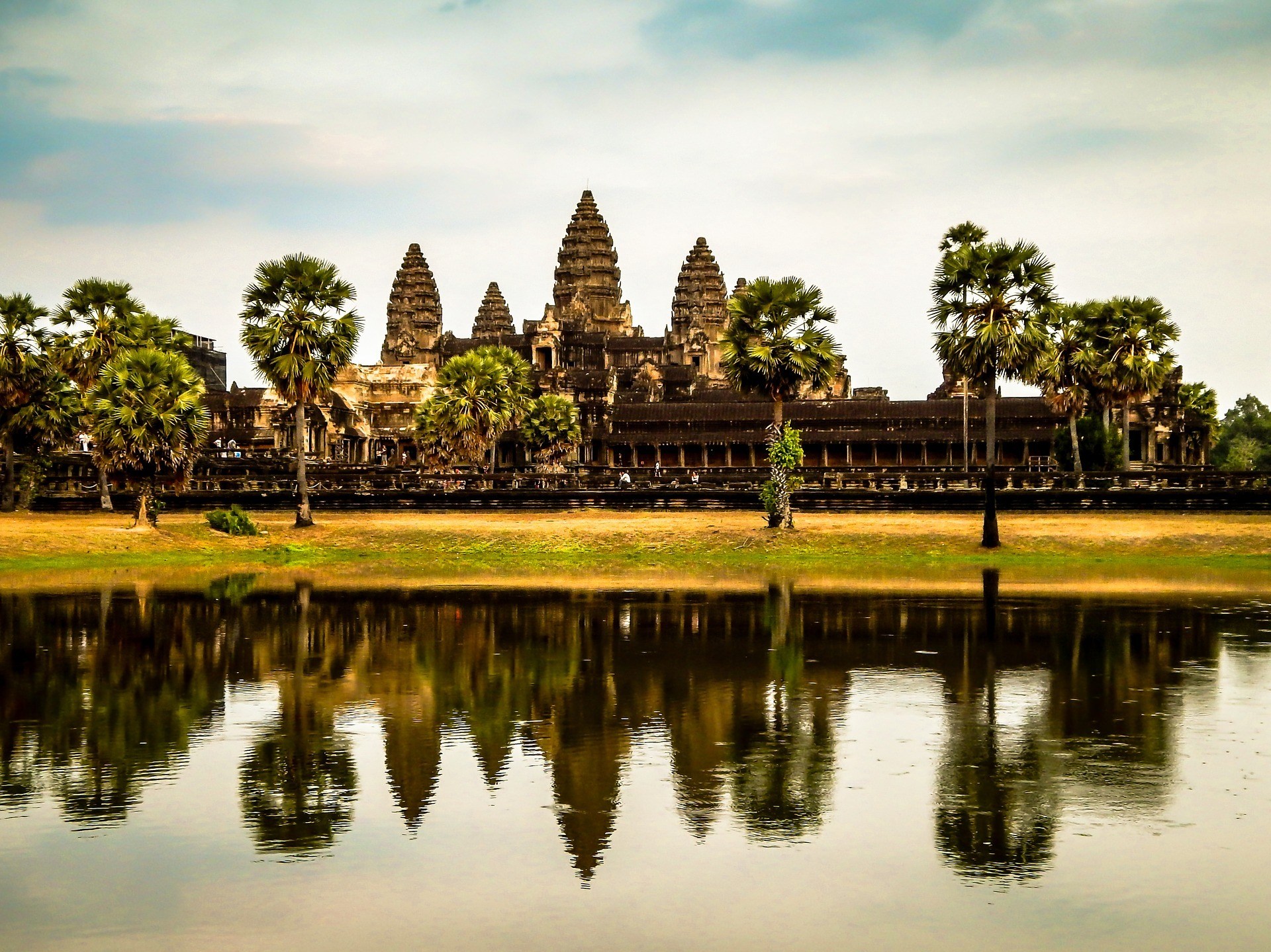 safety cambodia temple architecture