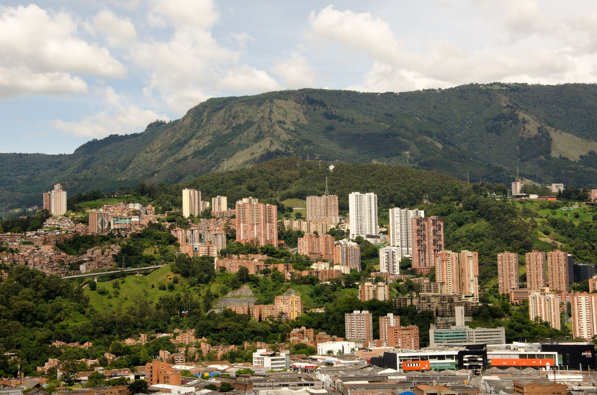 In Medellín to baby sex Así es