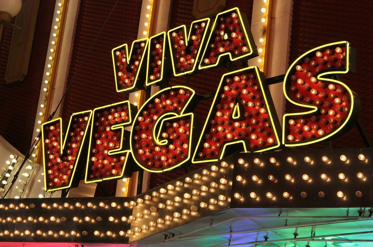 viva las vegas neon sign