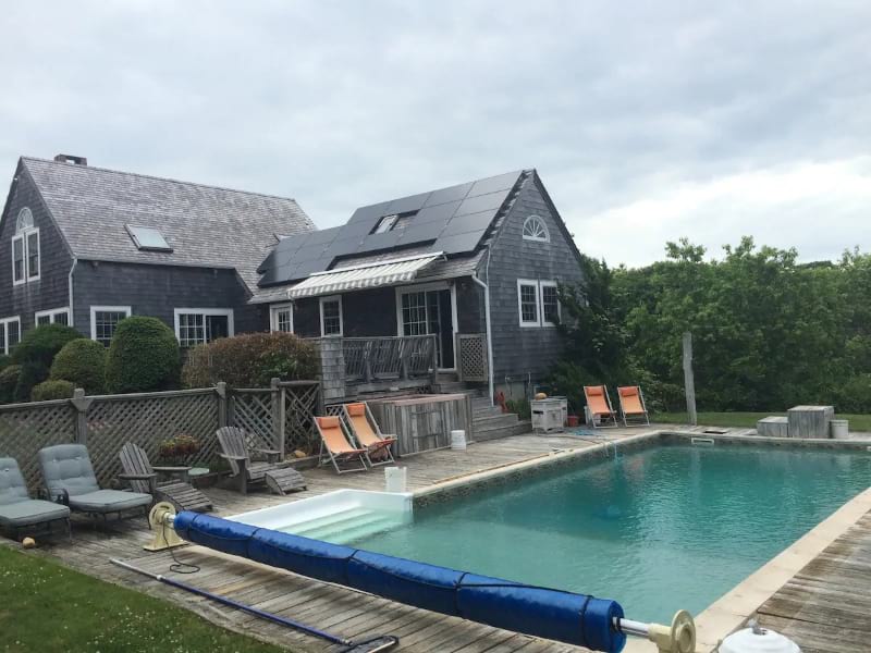 Montauk Pool Hot tub Peloton bike private