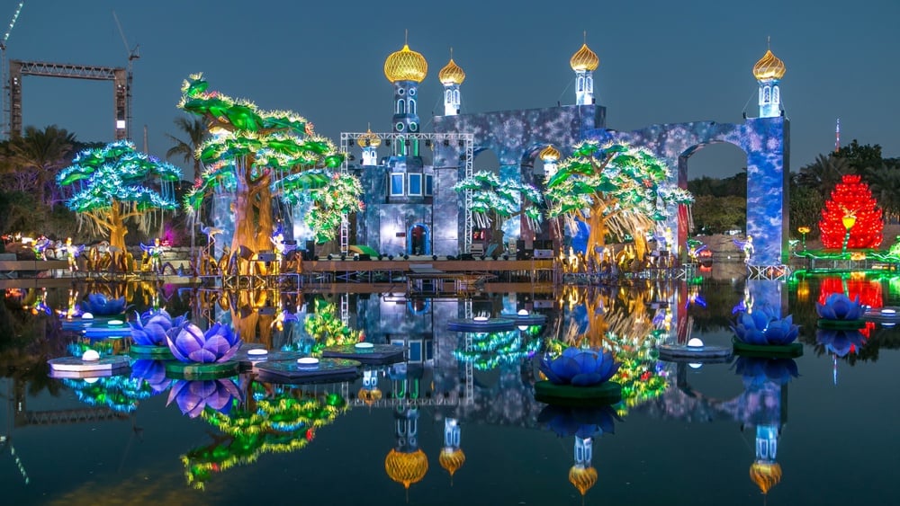 Dubai Garden Glow