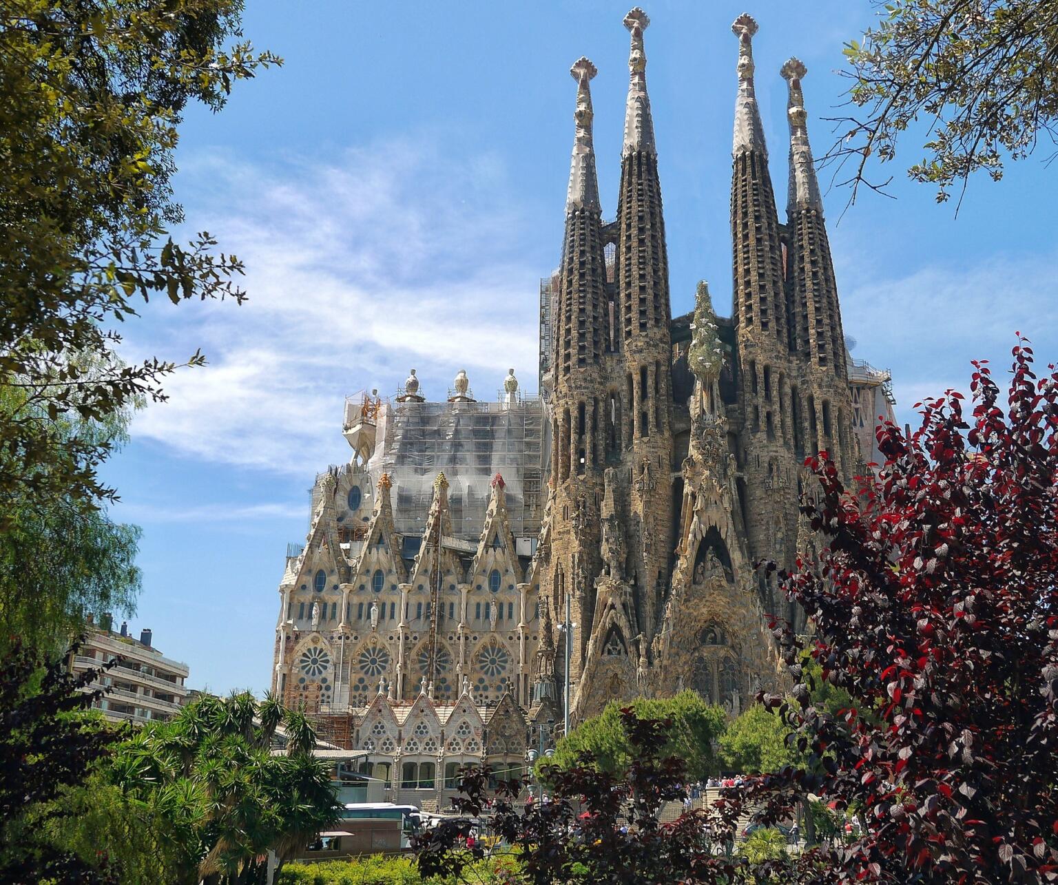 tourist areas of barcelona Sagrada Familia