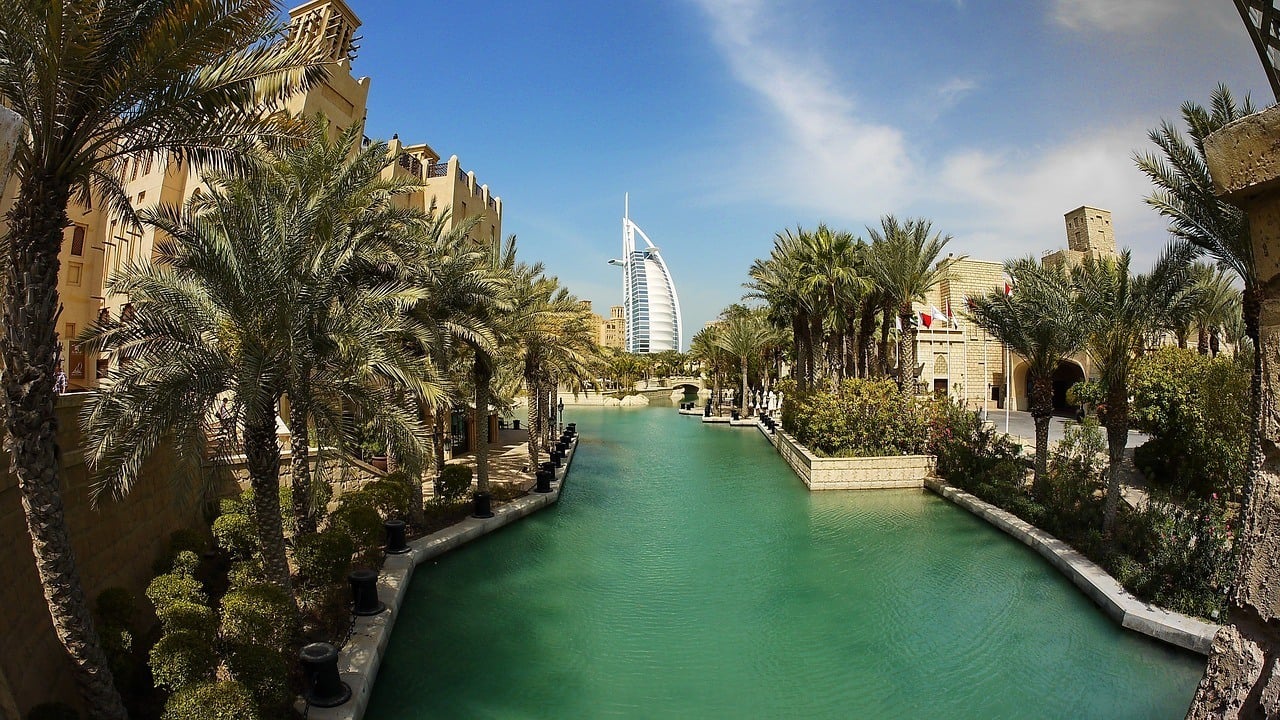 where to stay in Dubai