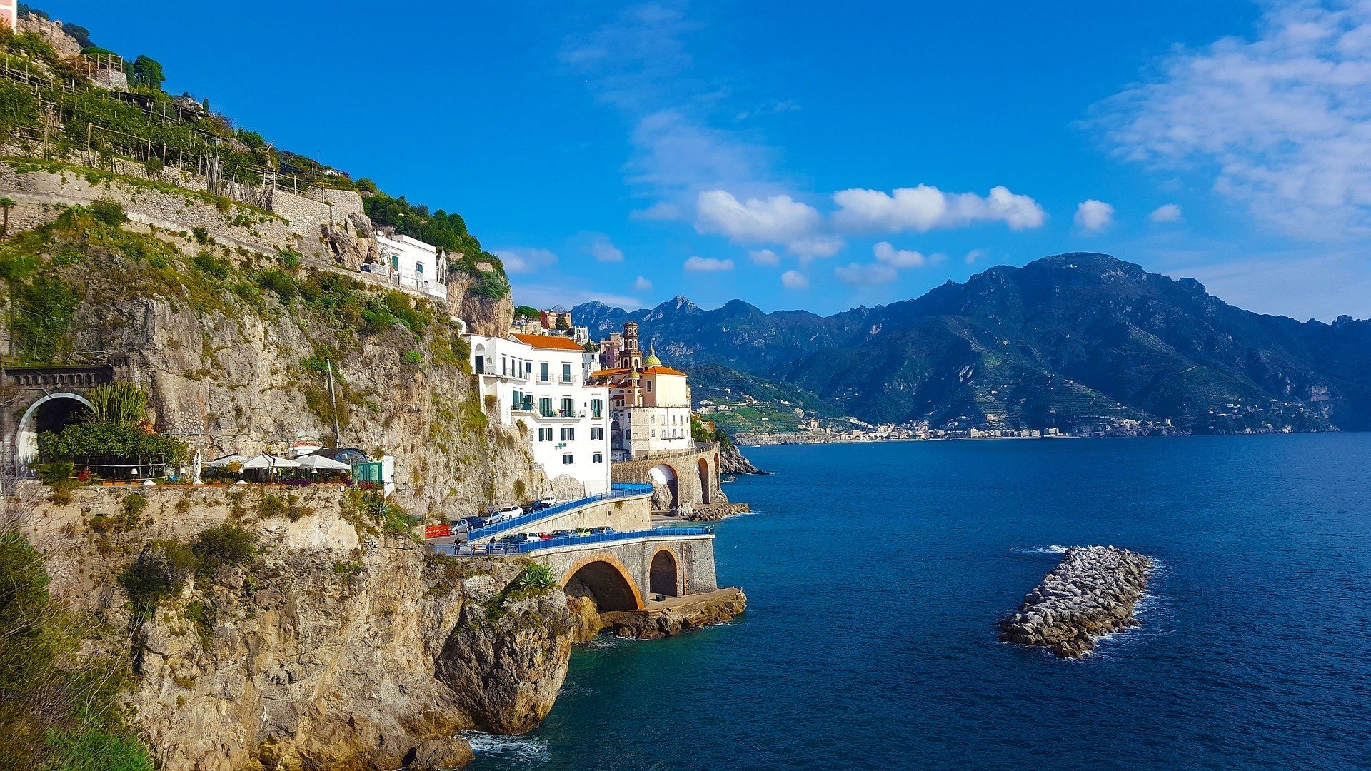 where to stay in Amalfi Coast