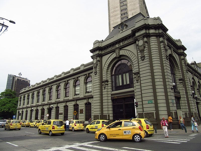 Are taxis safe in Medellin?