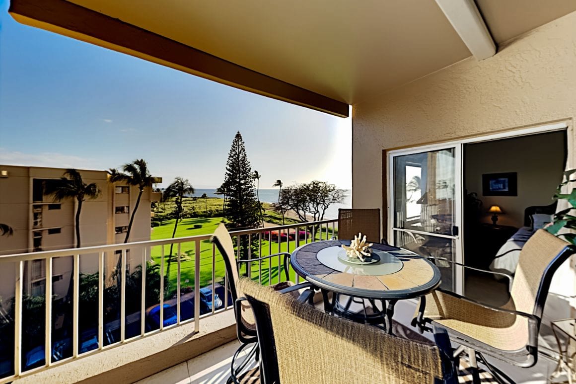 2BR Apartment Steps from The Beach