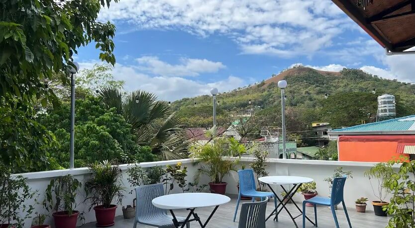 Baydreams Inn Deluxe Private room with balcony Coron Philippines