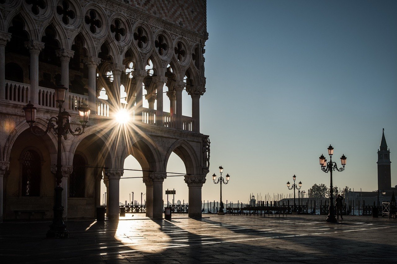 when to visit Venice